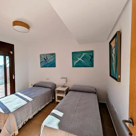 Playa Del Angel 3-bedroom Apartamento Estepona
